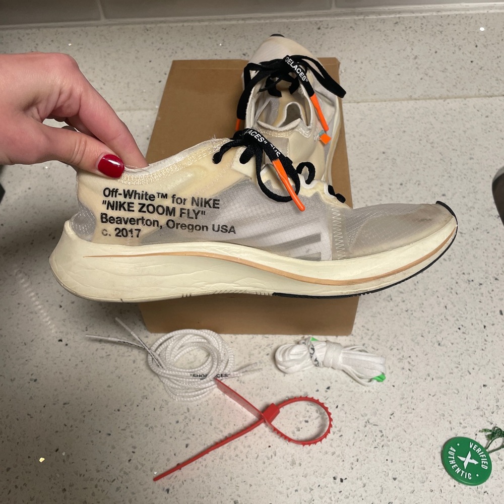 Nike Off-White x Zoom Fly The 10 - Picture 6 of 12